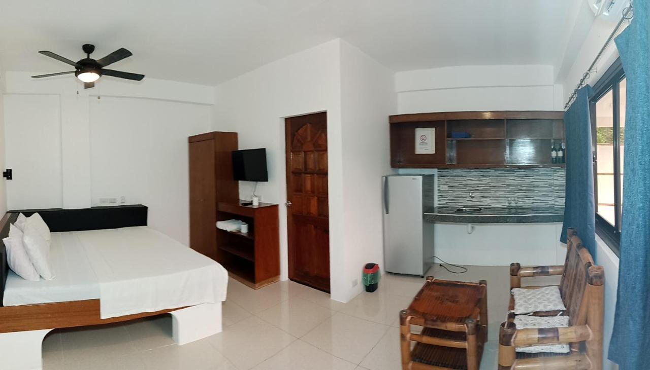 Jalyn'S Resort Sabang Puerto Galera Kültér fotó