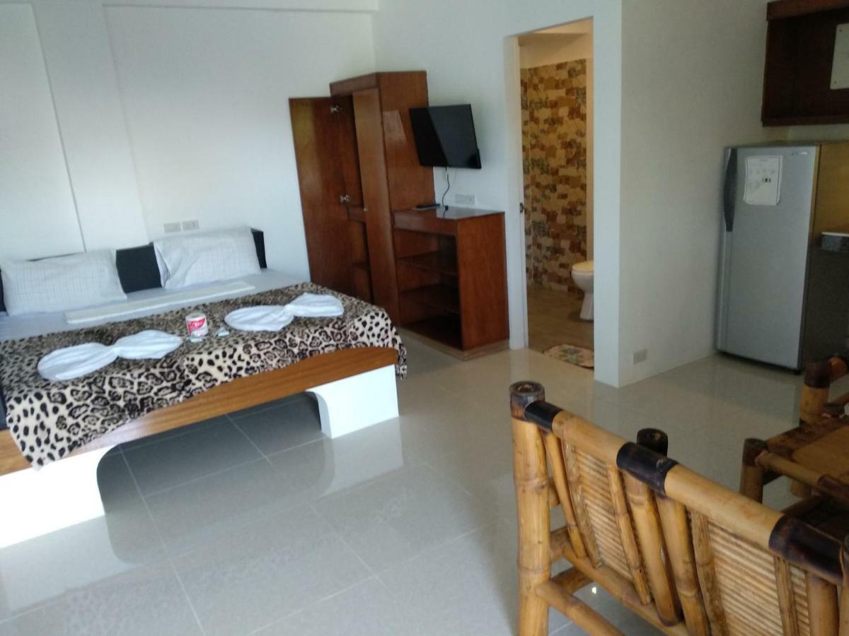Jalyn'S Resort Sabang Puerto Galera Kültér fotó